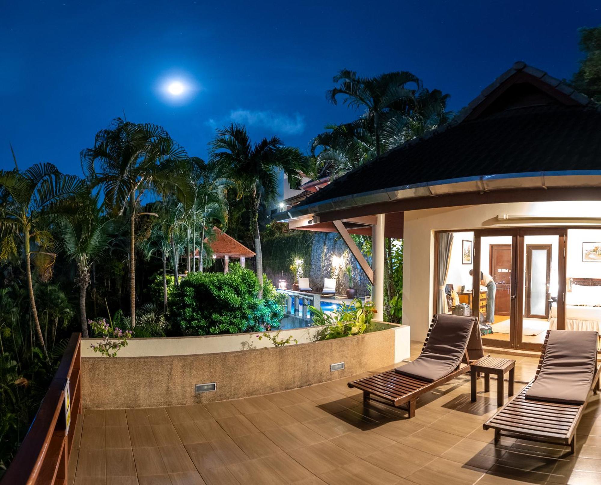 Baiyok Villa Seaview And Edge Pool Patong Bagian luar foto