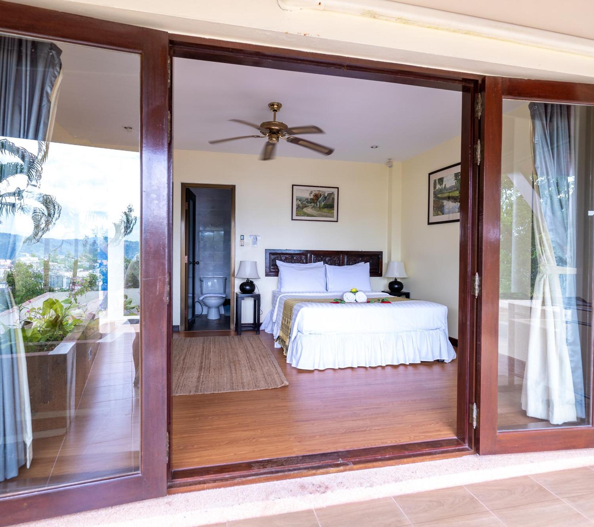 Baiyok Villa Seaview And Edge Pool Patong Bagian luar foto